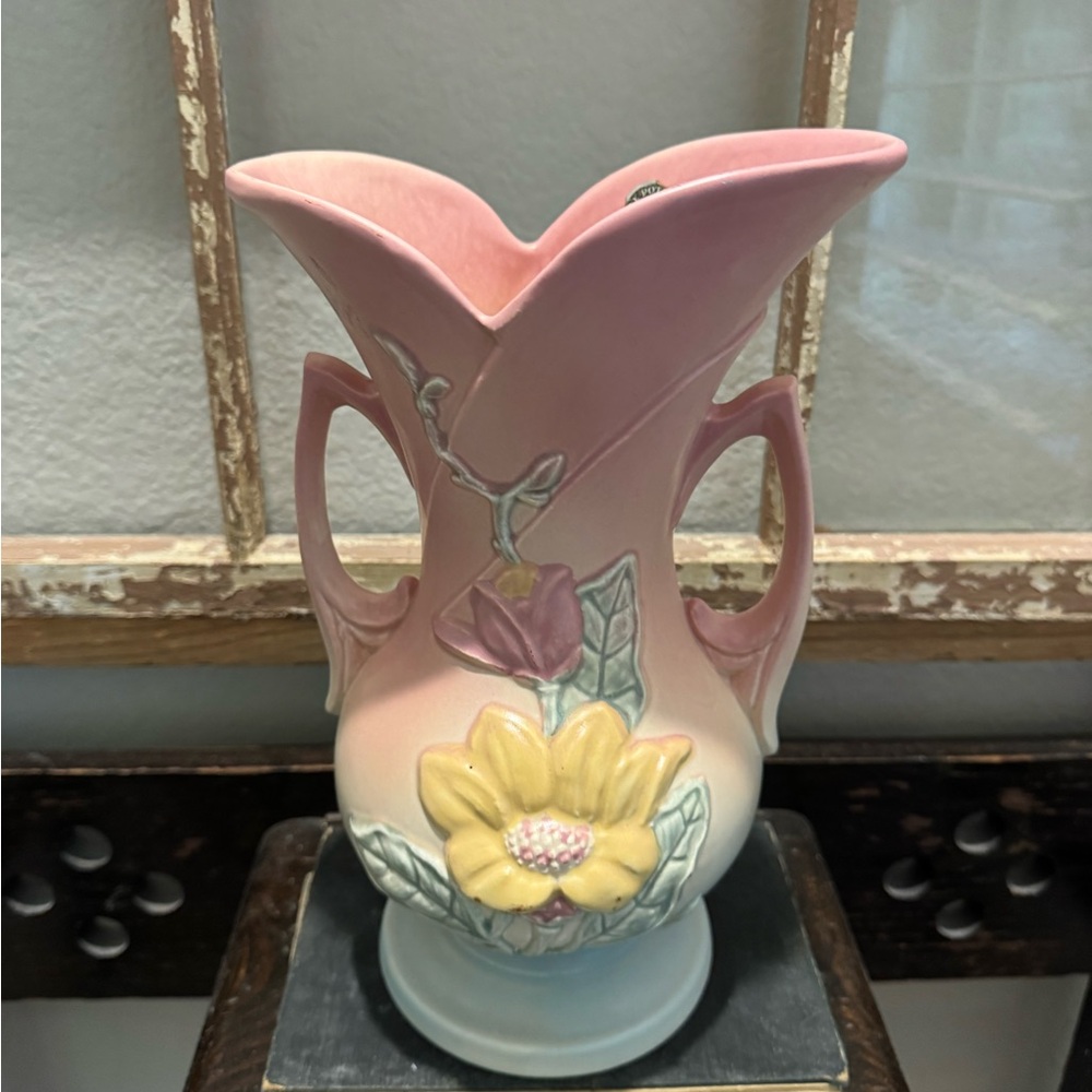 Vintage HULL ART POTTERY PINK MAGNOLIA VASE